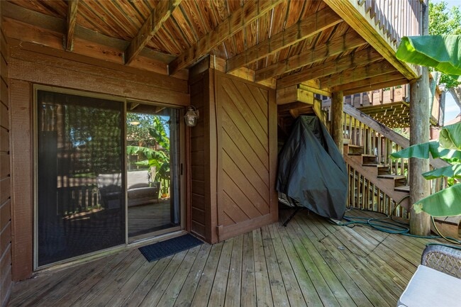 Building Photo - 723 Davis Rd