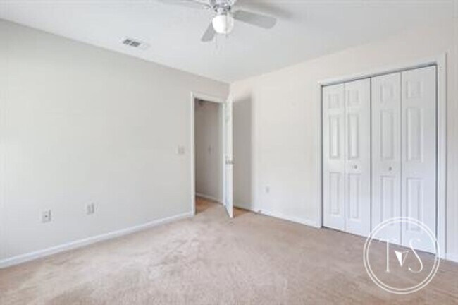 Building Photo - 45 Prospect Lp