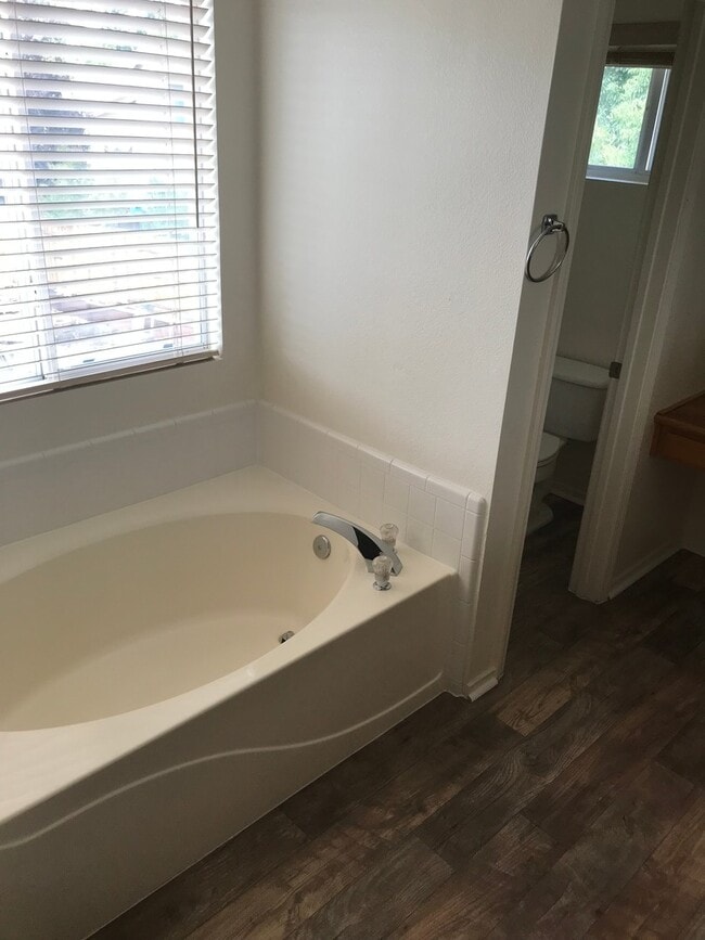 Building Photo - East Roseville - Aviana Gated Community - ...