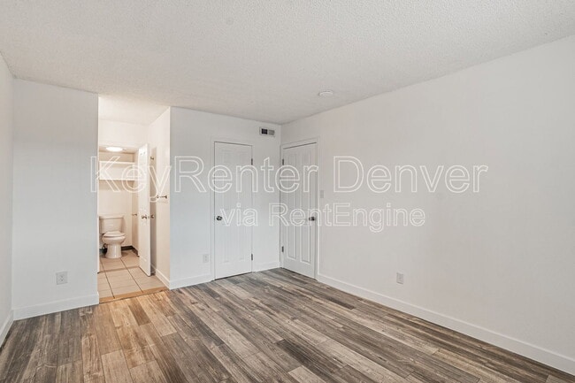 Building Photo - 2929 W Floyd Ave