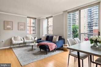 Building Photo - 3835 9th St N