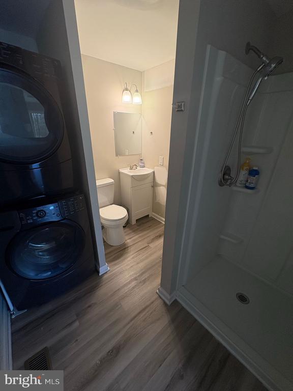 Building Photo - 204 Bosun Cove