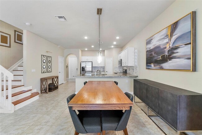 Building Photo - 10450 Wellington Parc Dr