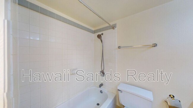 Building Photo - 94-824 Lumiauau St #U104