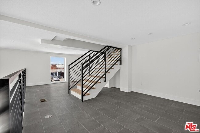 Building Photo - 2412 Eads St