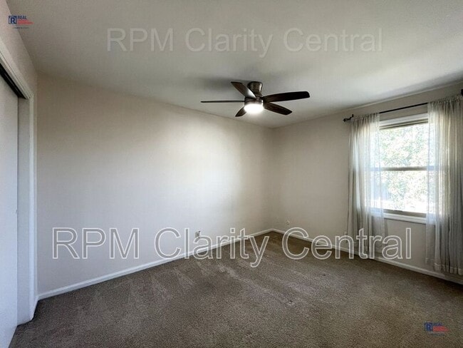 Building Photo - 996 Chatham Ln