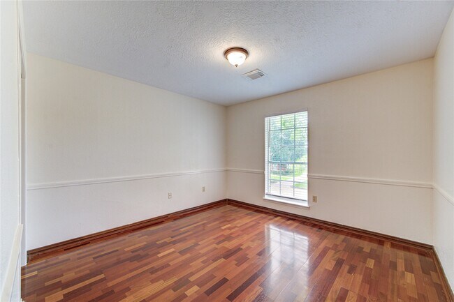 Building Photo - 14823 Atterbury Dr
