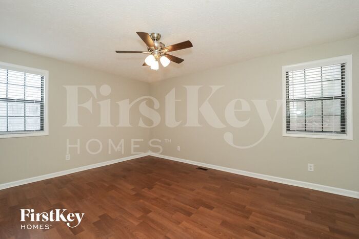 Building Photo - 3980 Willow Ridge Rd