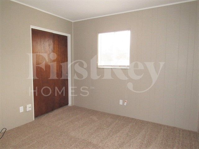Building Photo - 47 S Brentwood Ave