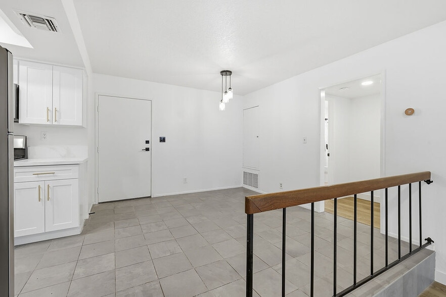 Building Photo - 29105 Thousand Oaks Blvd