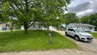 Building Photo - FOR RENT- Adorable 2 bed 1 bath in Washbur...