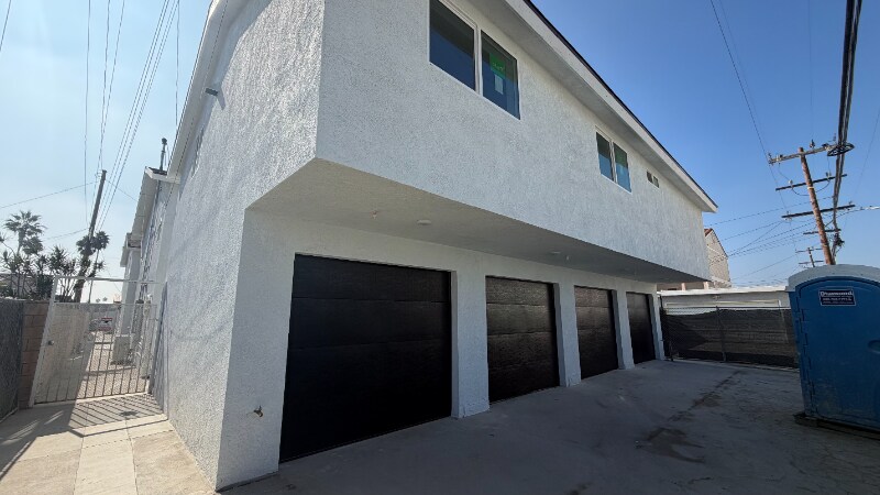 Building Photo - 4461 Farquhar Ave