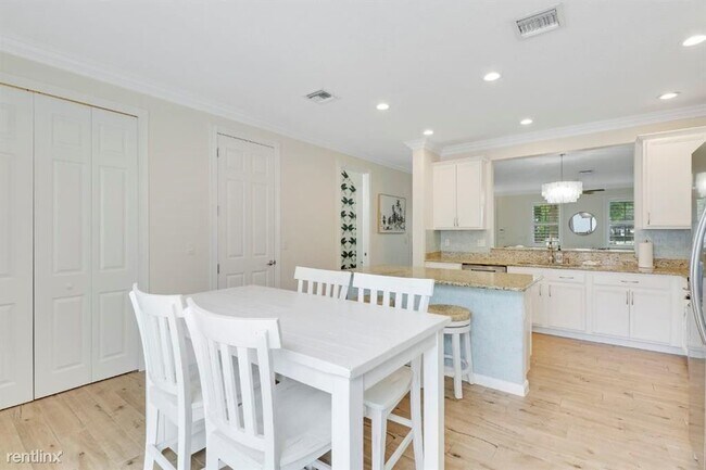 Building Photo - 3 br, 2.5 bath House - 1379 Ramsey Way