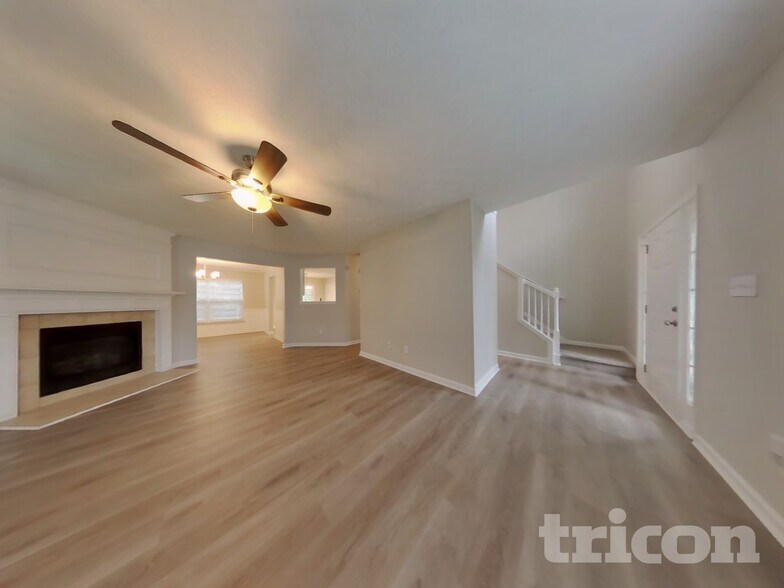 Building Photo - 5534 Somervale Ct