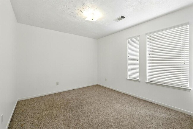 Building Photo - 5103 Beaubridge Ln