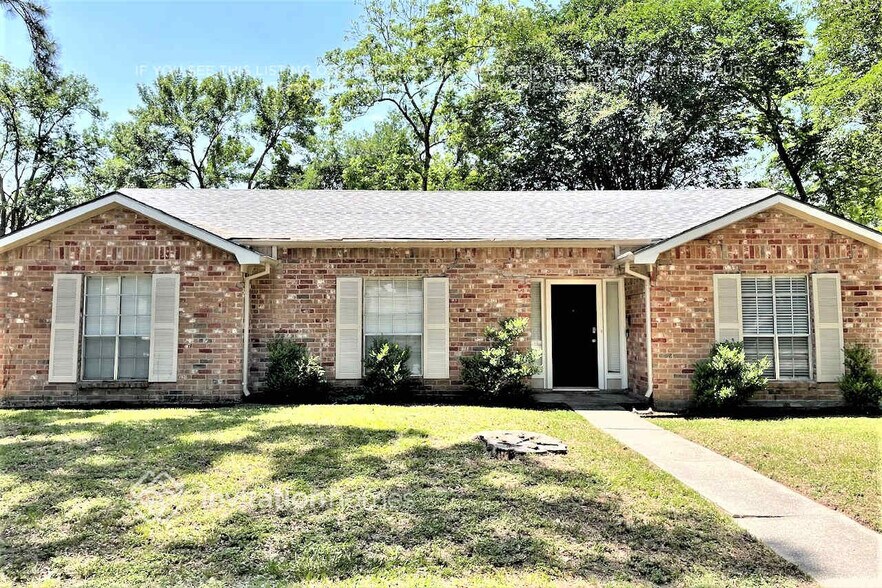 Primary Photo - 25535 Thistlewaite Ln