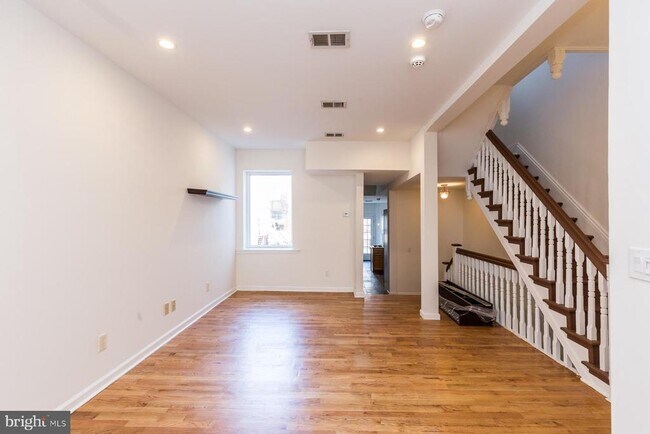 Building Photo - 4435 Sansom St