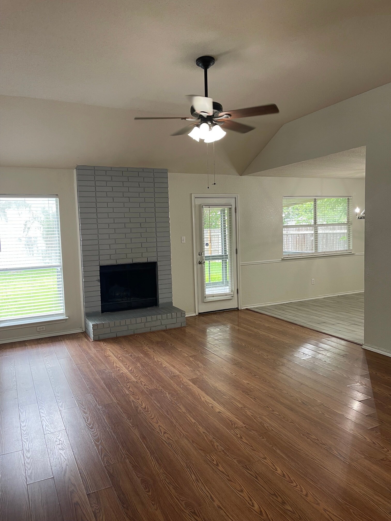 Building Photo - 1819 Winchester Dr