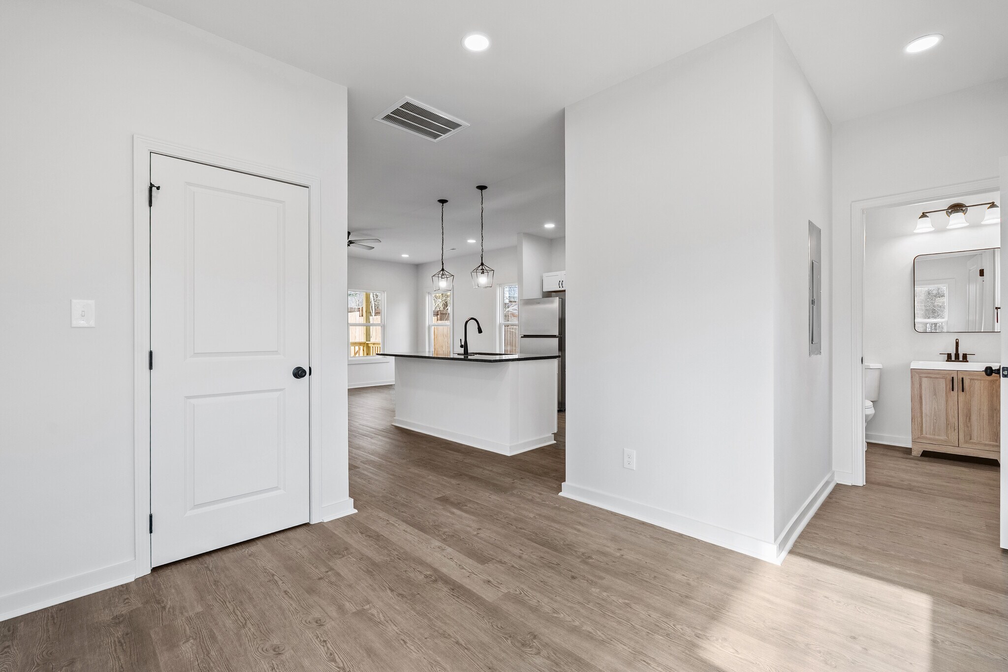 Building Photo - 4621 Julian St