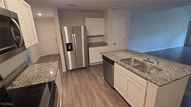 Building Photo - 9129 Aegean Cir