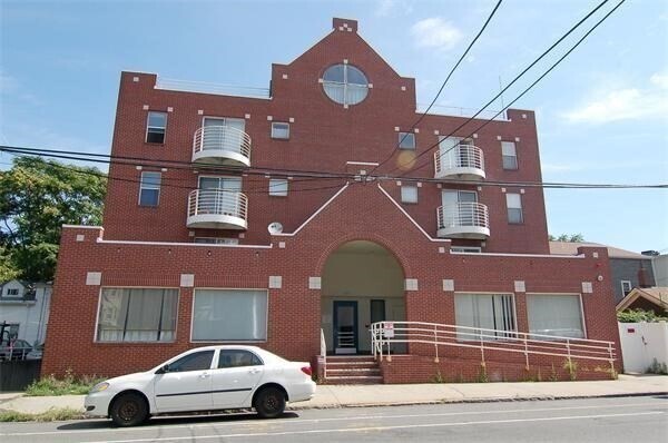Building Photo - 258 Beacon St