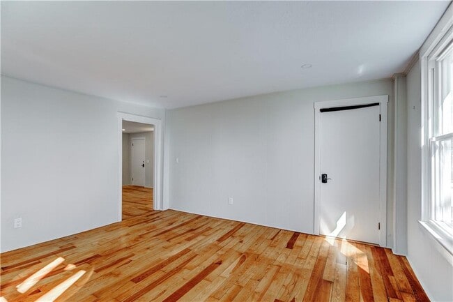 Building Photo - 38 Morningside Ln