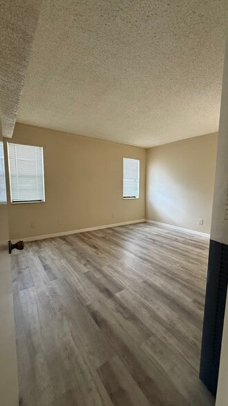 Building Photo - 8011 Southgate Blvd