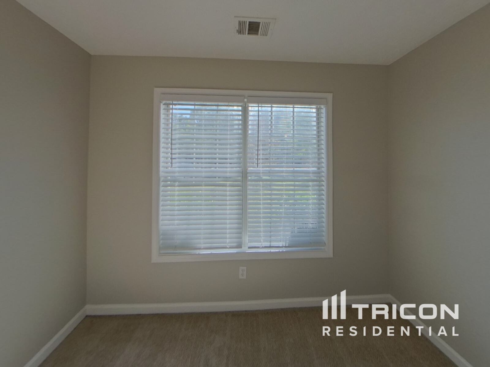Building Photo - 329 Reisling Dr