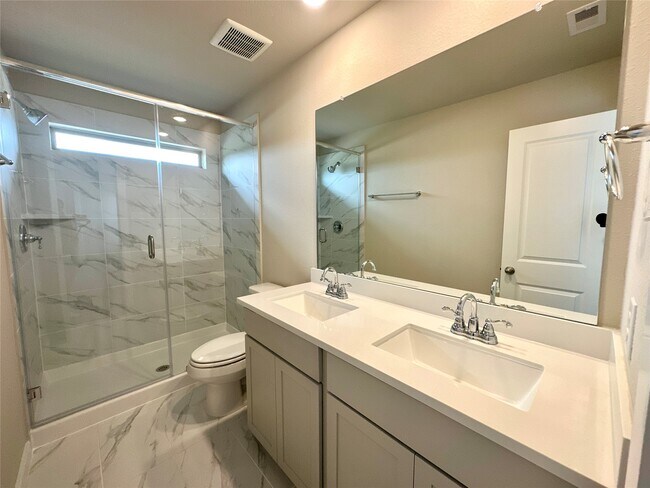 Building Photo - 12176 Ridge Top Dr