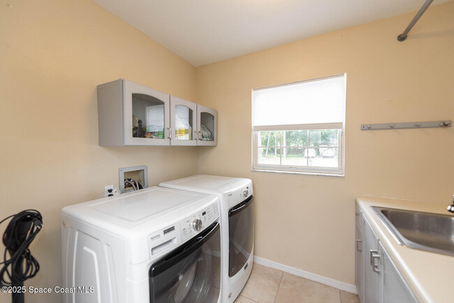Building Photo - 2625 Slash Pine Ct