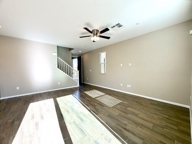 Building Photo - HIVE FALL MOVE-IN SPECIAL: NEWER 2024 BUILD | GATED COMMUNITY | SOLAR INCLUDED