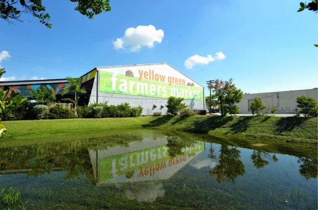 Building Photo - 3609 Polk St