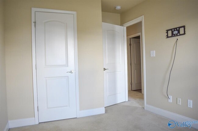 Building Photo - 226 Fields Pond Dr