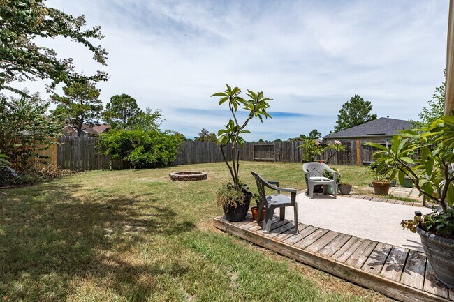 Building Photo - 24027 Kingbriar Dr