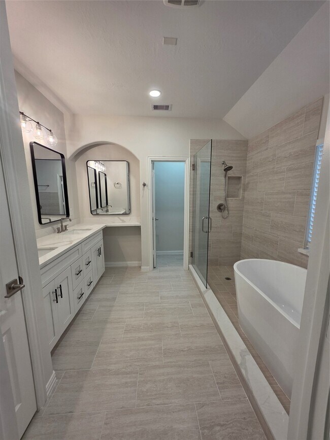 Building Photo - 26634 Grey Sparrow Dr