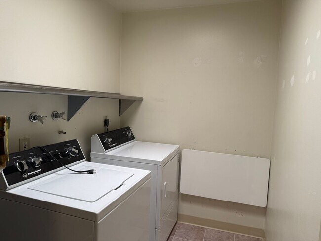 Building Photo - LOS GATOS RINCONADA HILLS - Beautifully lo...