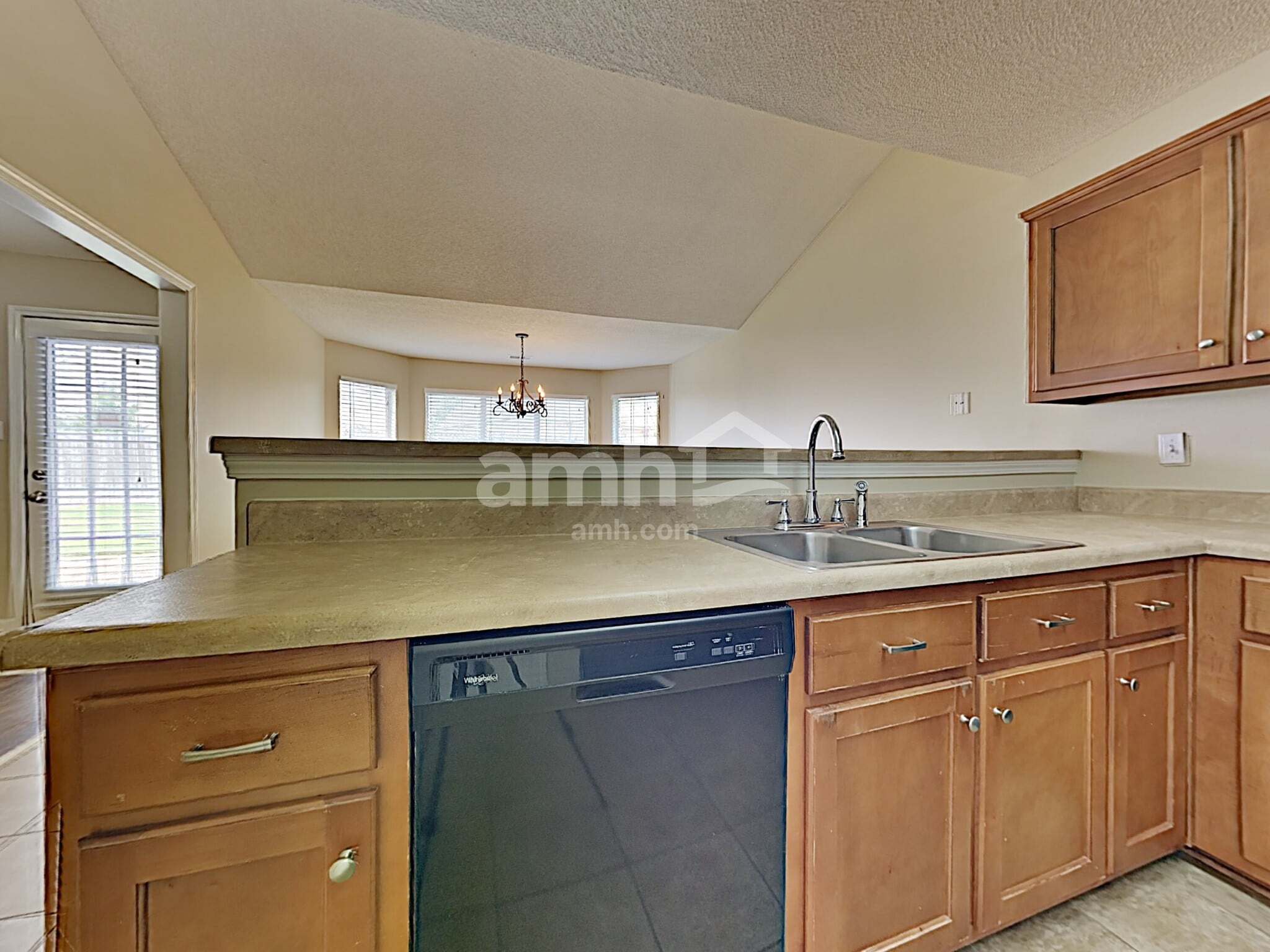 Building Photo - 5961 Appian Way Cv