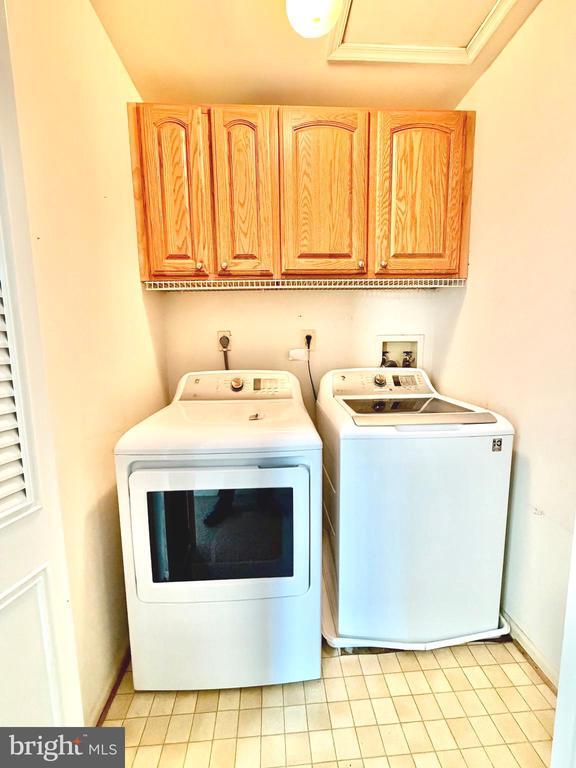 Building Photo - 3141 Gershwin Ln