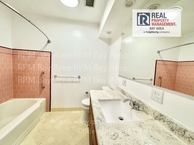 Building Photo - Bright 4-Bedroom, 2-Bath Single-Level Home with Bonus Room – Palo Alto