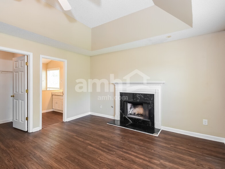 Building Photo - 3362 Hannah Ct