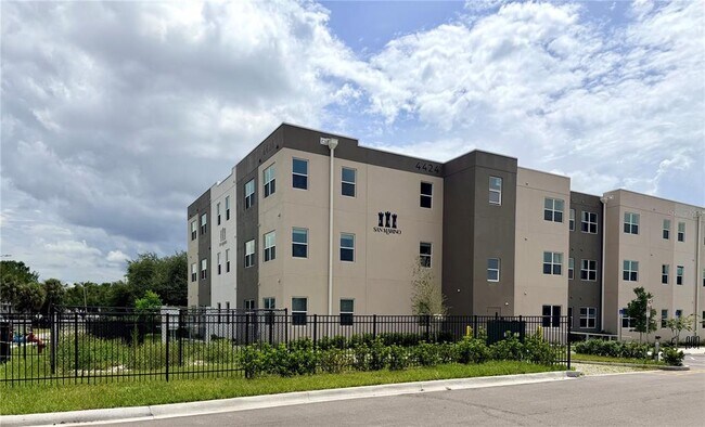 Building Photo - 4424 S Texas Ave