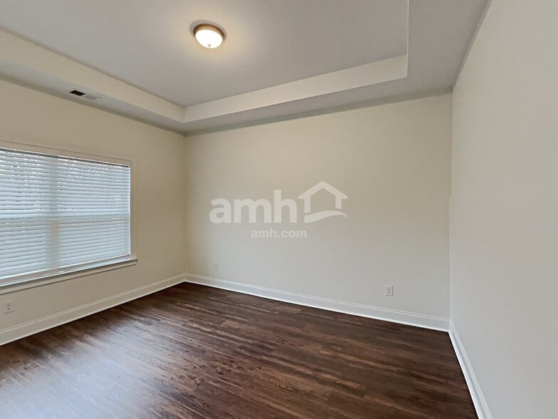 Building Photo - 776 Somersby Dr