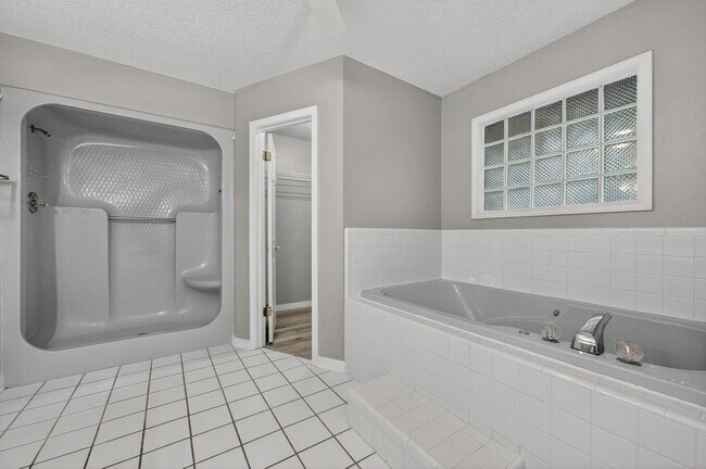 Building Photo - 3 Neptune Dr