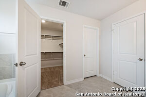 Building Photo - 425 Sabine River