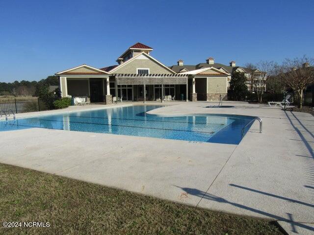 Building Photo - 395 S Crow Creek Dr