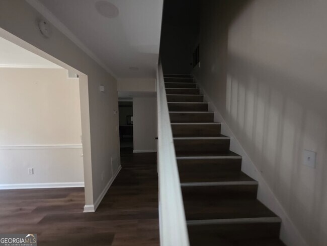 Building Photo - 76 Willowick Dr