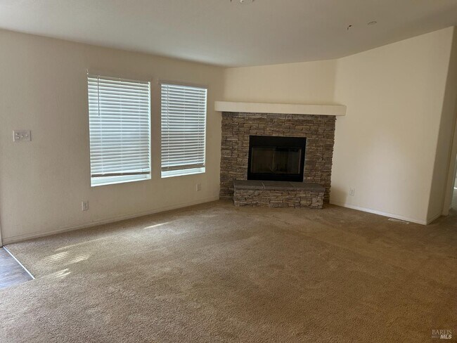 Building Photo - 6297 Pleasants Valley Rd