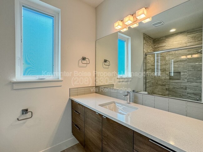 Building Photo - 7024 E Los Carneros Dr