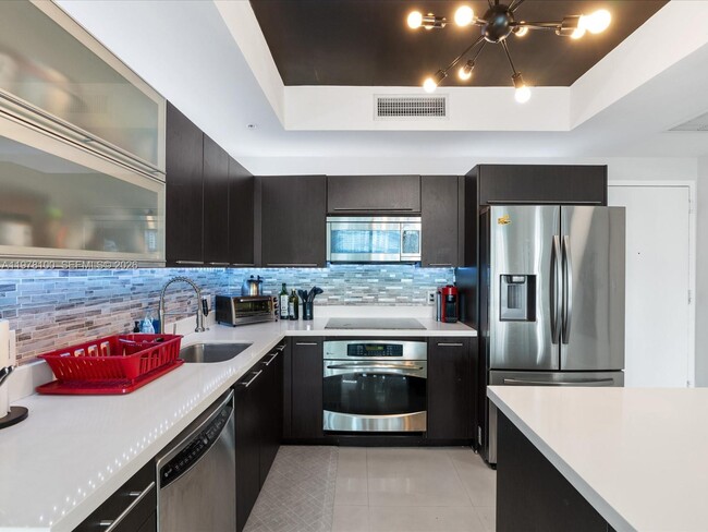 Building Photo - 90 SW 3rd St