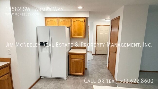 Building Photo - 15582 SW Farmer Way